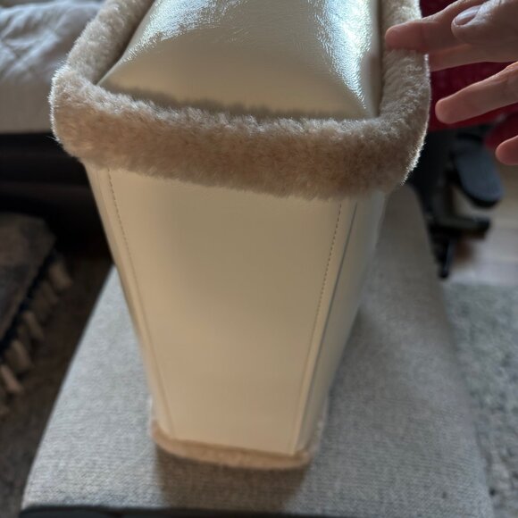 Kate Spade Ivory Meringue Faux Shearling Tote Handbag NWT $459 Retail - Picture 5 of 6